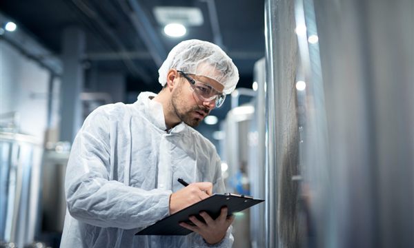 Cold Room Temperature Control, Monitoring, and Energy Use