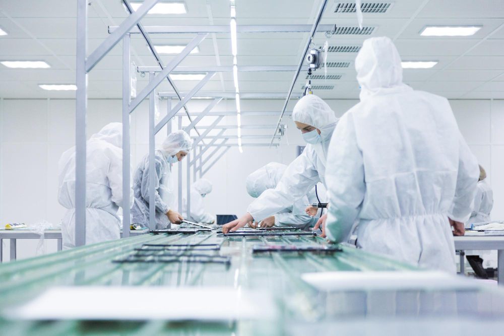 Electronics cleanroom production line for inline AOI quality control