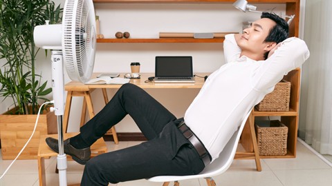 Stand fan supporting energy efficient room comfort